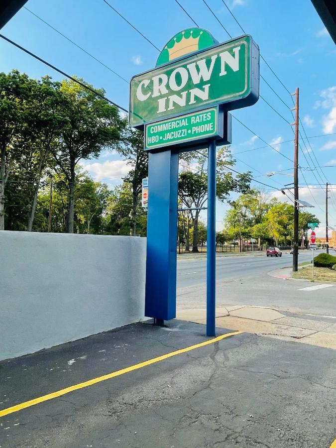 Motel Crown 2*